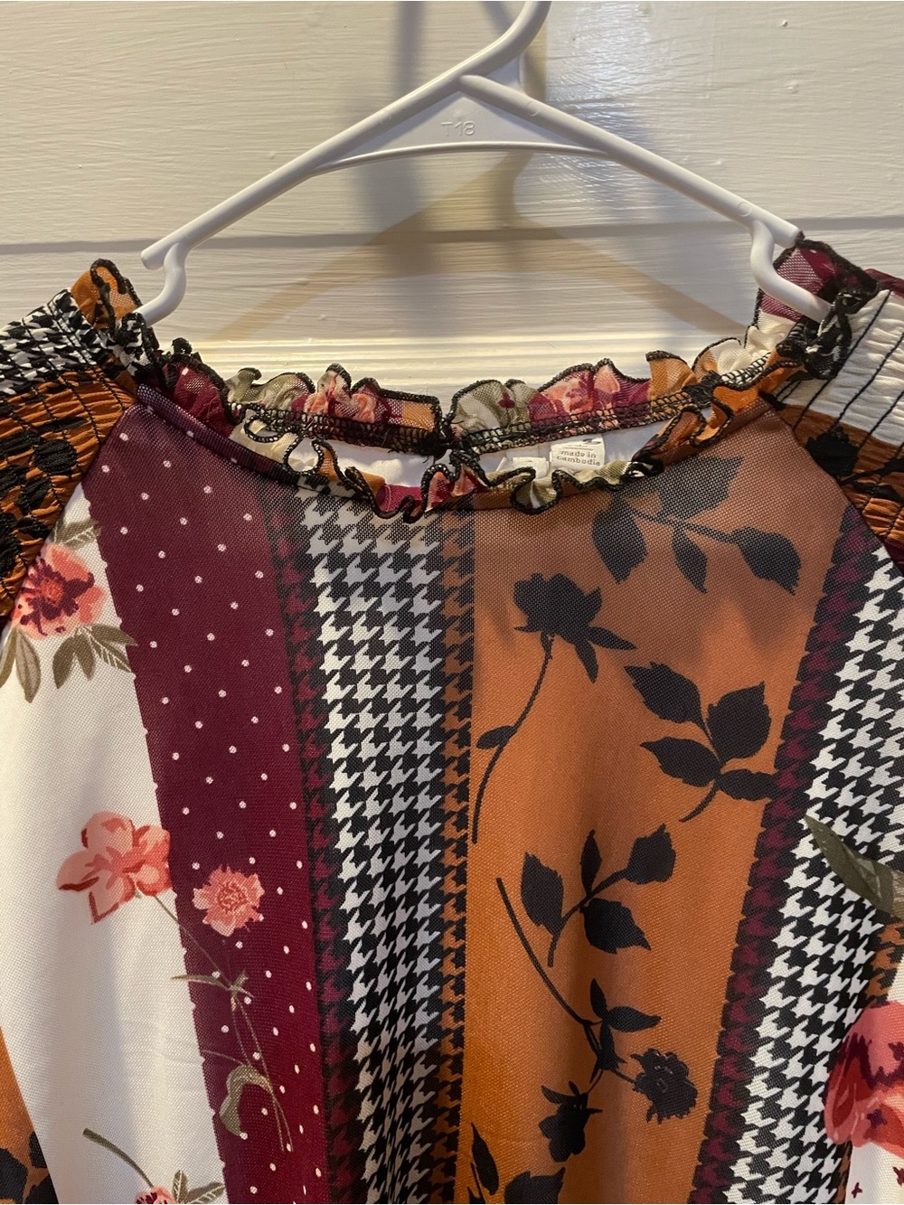 Patchwork Floral Long Sleeve Top in Burgundy & Rust, Size XL - Picture 3 of 4